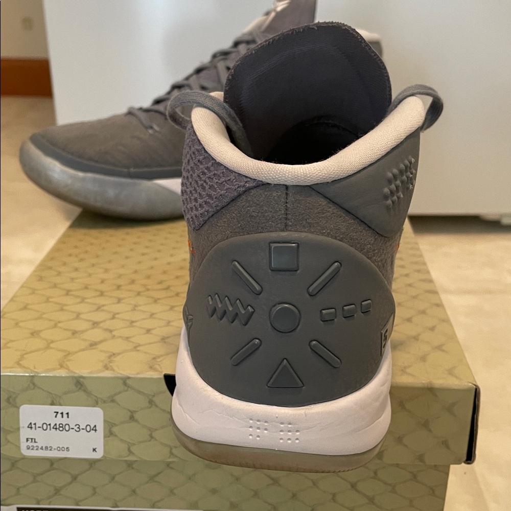 Nike Kobe AD shoes men’s size 10 - Picture 8 of 16